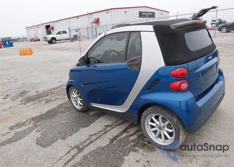 2009 Smart Fortwo Brabus/Passion z USA, uszkodzony, nr VIN WMEEK31X29K243020